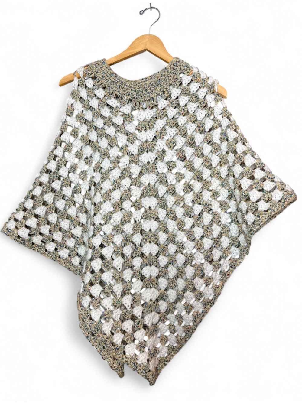 Women’s Crochet Poncho Martha Steward Inspired Piece